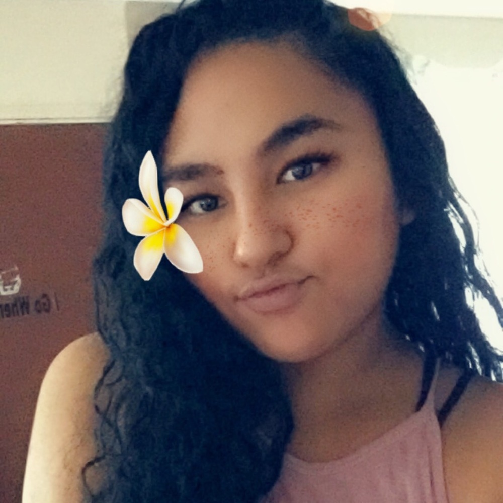 Meet your Posher, Ilihia